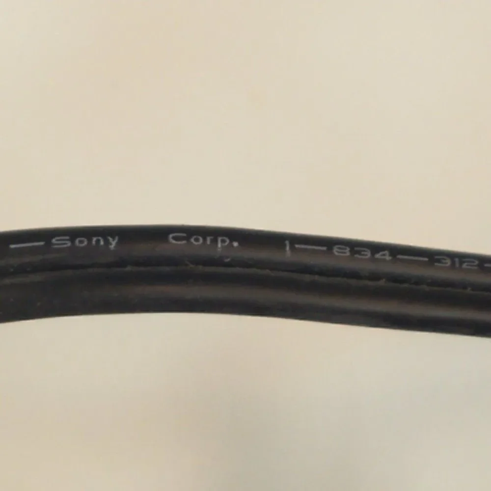 Sony 1-834-312 Cord Connector E166307 AWM 20379
